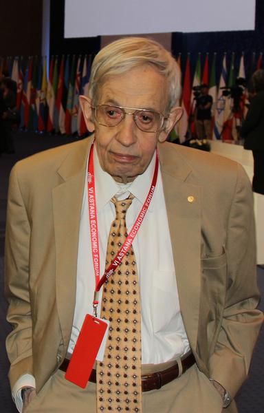 John Nash, Foto: Hotnews