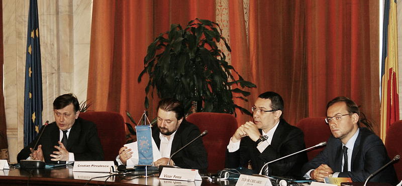 Antonescu, Parvulescu, Ponta, Chiuariu la conferinta Forumului Constitutional, Foto: senat.ro