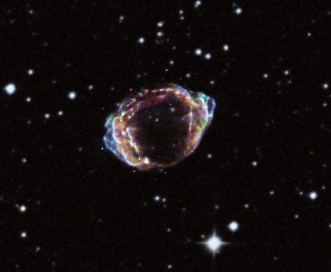 Supernova G1.9+0.3, Foto: X-ray: NASA / CXC / NCSU / k. Borkowski et al optic:DSS