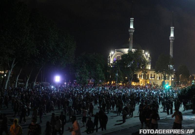 Proteste la Instanbul in noaptea de duminica spre luni, Foto: AGERPRES