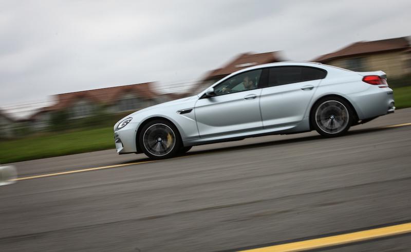 BMW M6 pe pista Aeroportului Baneasa, Foto: BMW