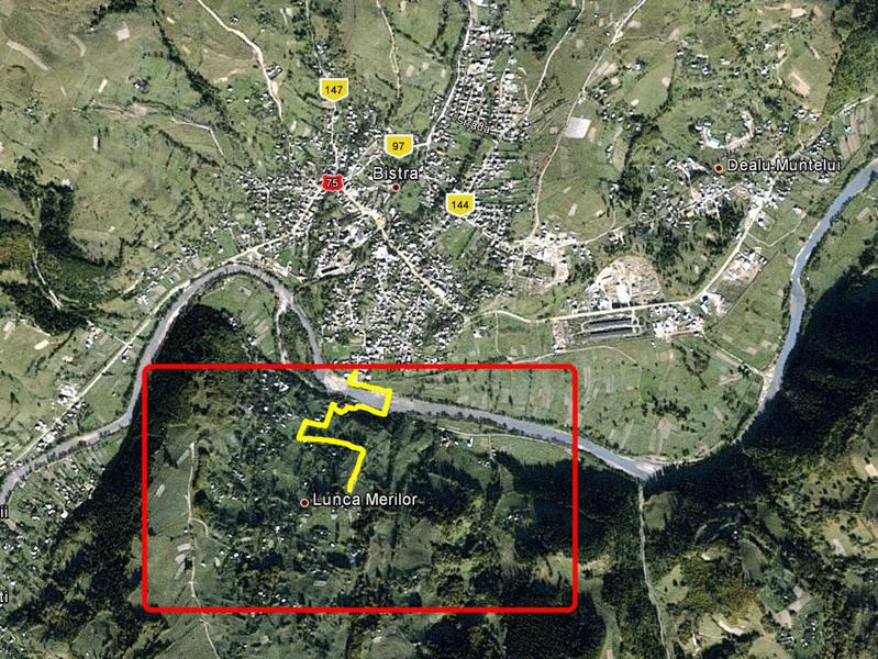 Drumul inchis cu bariera si taxa de catre satean, Foto: Google Earth