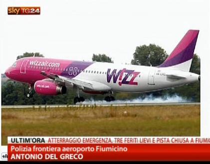 Aterizare de urgenta a unui avion Wizz Air, Foto: Captura Sky 24