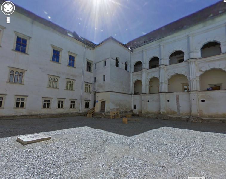 Curtea cetatii Fagaras, pe Street View, Foto: Captura Google Street View