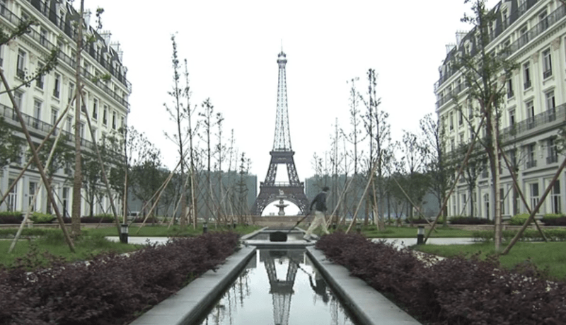 Turnul Eiffel din Tianducheng, China, Foto: Captura Vimeo.com