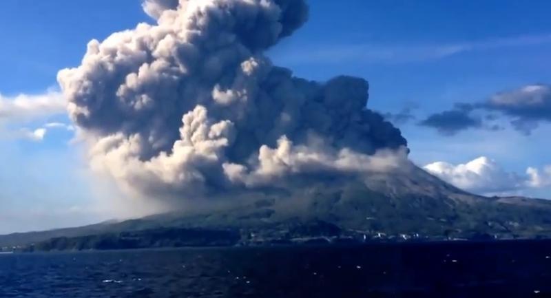 Eruptia vulcanului Sakurajima, Foto: Captura Youtube.com