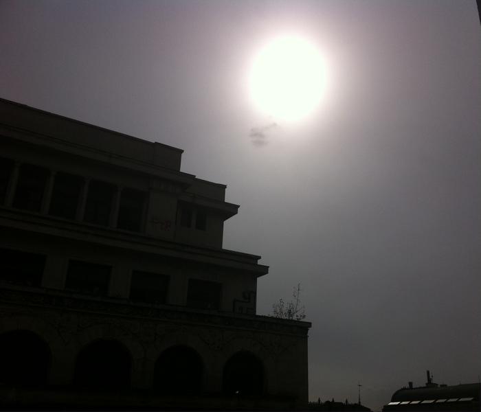 Soare vazut de pe Calea Victoriei, Foto: Hotnews