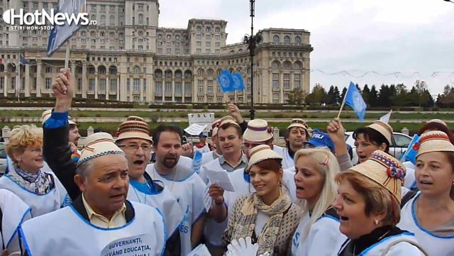 Profesorii maramureseni le-au facut o dedicatie muzicala guvernantilor, Foto: Hotnews