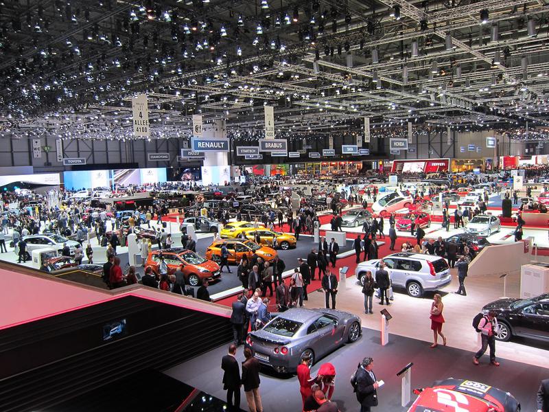 Piata auto ramane la un nivel modest, Foto: Hotnews