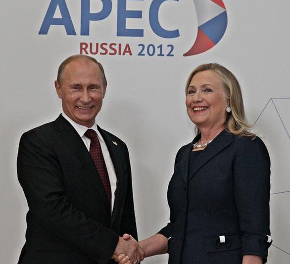 Hillary Clinton si Vladimir Putin, Foto: APEC