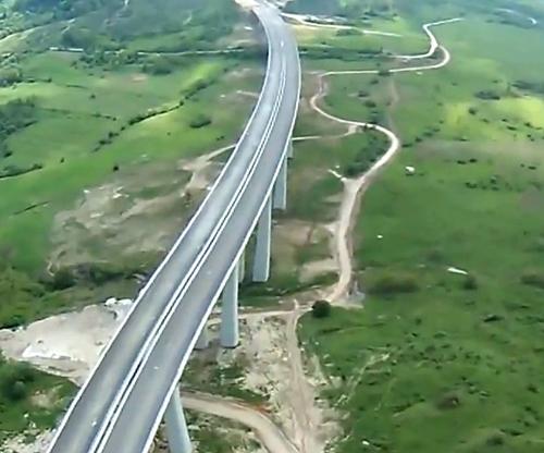 Viaductul de la Aciliu (mai 2014), Foto: Captura YouTube