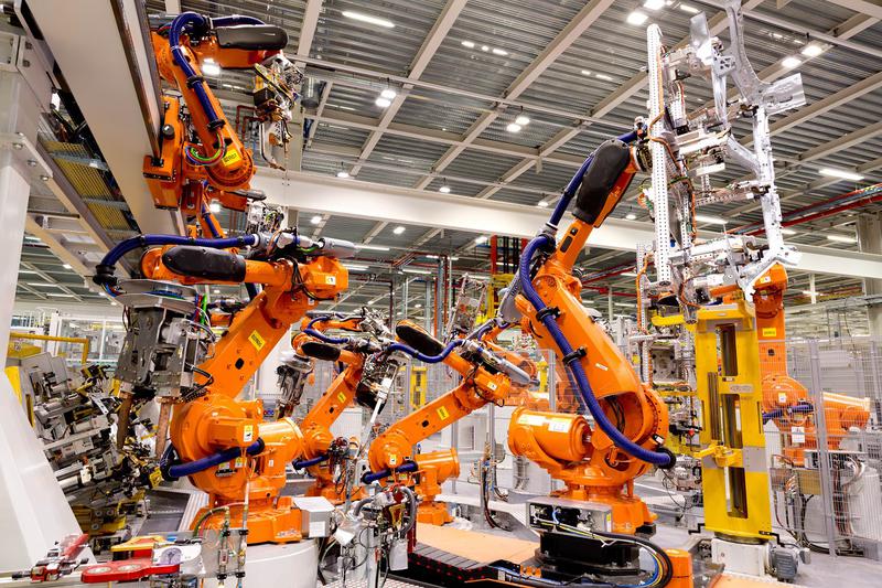 Roboti industriali, Foto: Newspress