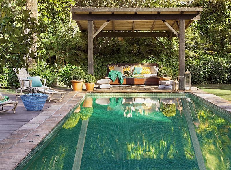 Casa si gradina, Foto: bufnitalaceai.wordpress.com