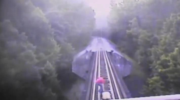 Doua femei sunt lovite de tren in Indiana, Foto: Captura YouTube