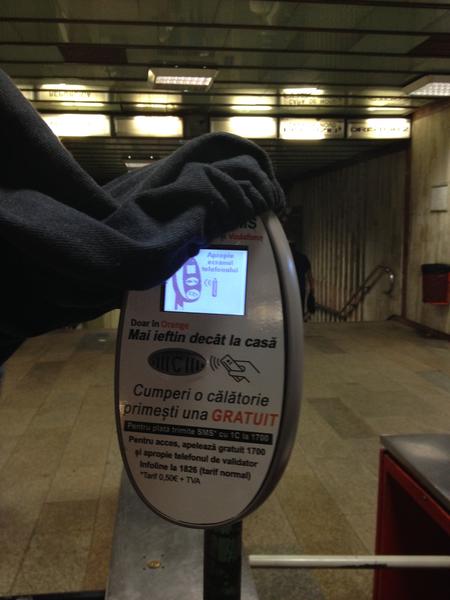 Plata prin SMS a calatoriilor cu metroul a fost sistata, Foto: Hotnews