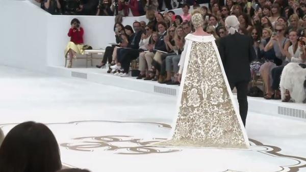 Colectia Chanel, haute couture toamna-iarna 2014-2015, Foto: Captura YouTube