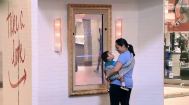 Oglinda vorbitoare, Foto: Captura Youtube.com