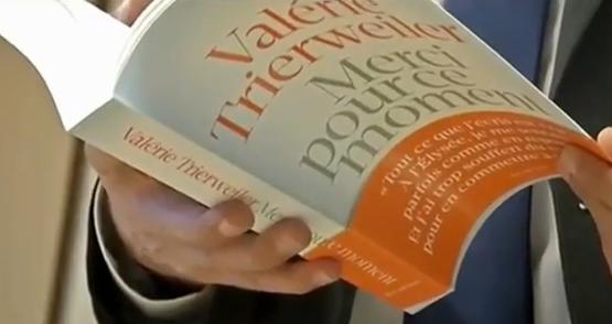 Valerie Trierweiler "Merci Pour Ce Moment", Foto: Captura YouTube
