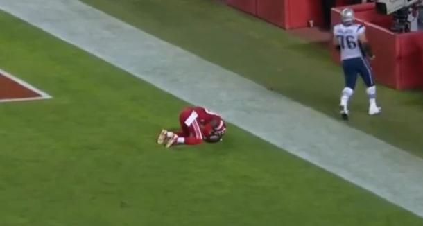 Husain Abdullah se roaga pe teren, Foto: Captura YouTube