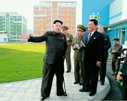 Kim Jong-un cu baston, Foto: Captura YouTube