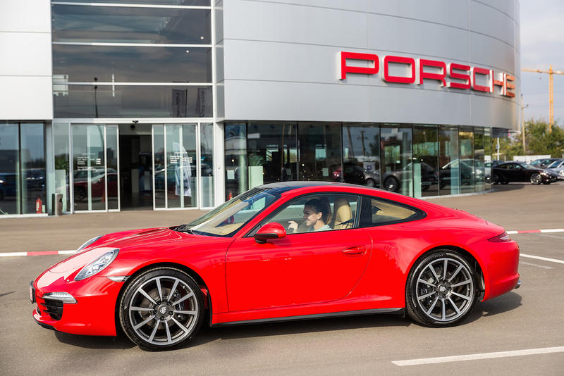 Simona Halep si Porsche 911 Carrera 4, Foto: Porsche