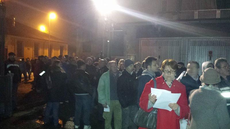 Cozi in fata sectiilor din Torino, Foto: Facebook/Pavel Croitoru