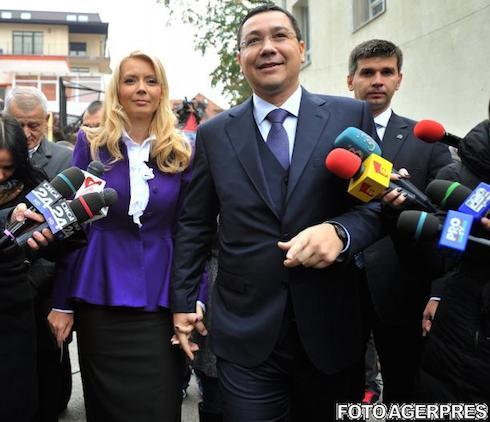 Victor Ponta si Daciana Sarbu la alegerile prezidentiale 2014 primul tur, Foto: Agerpres