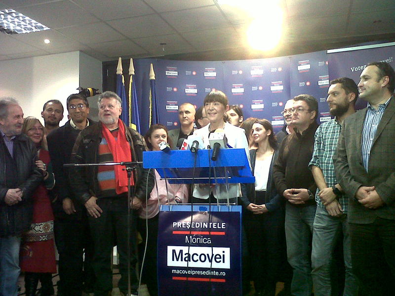 Macovei si consilierii sai la sediu, Foto: Hotnews