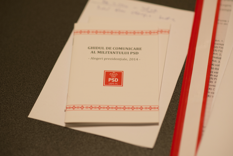 Ghidul militantului PSD, Foto: Hotnews/ foto: Narcis Anton