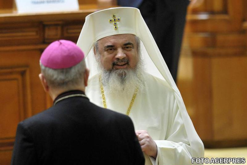 Patriarhul Daniel si arhiepiscopul Ioan Robu, Foto: Agerpres