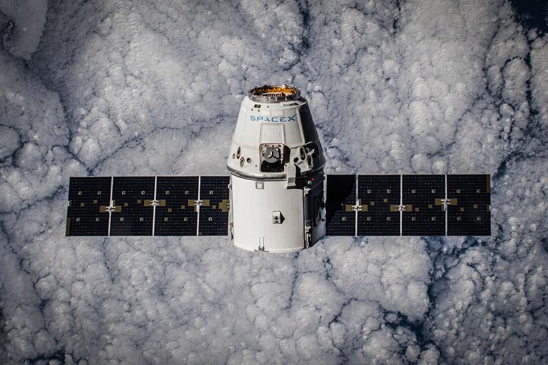 CRS-5 Dragon pe orbita, Foto: SpaceX