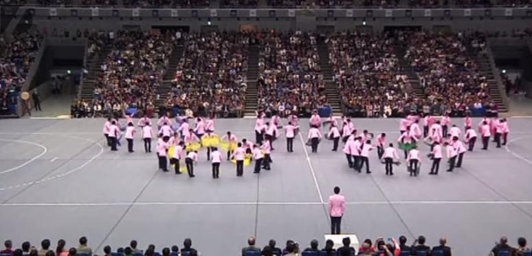 Mers sincronizat, Foto: Captura YouTube