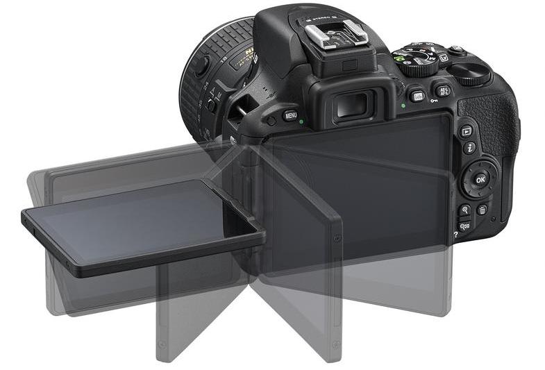 Nikon D5500 cu ecran rabatabil, Foto: Nikon