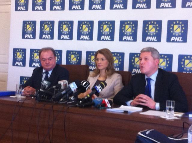 Predoiu, Gorghiu si Blaga prezinta programul de guvernare al PNL, Foto: Hotnews