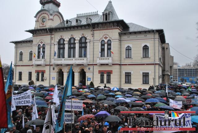 Protest anti-Ponta la Targu Jiu, Foto: Pandurul.ro