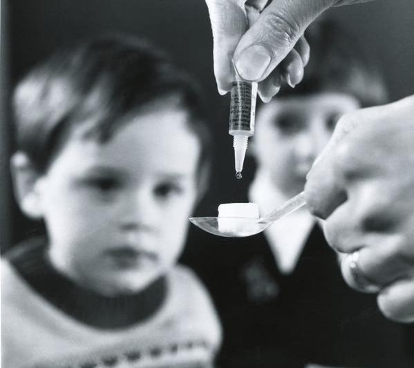 Vaccinarea antipoliomielita, Foto: Wellcome Images