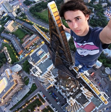 Nebuni sau cutezatori, Foto: youtube.com