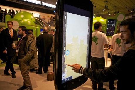 Touch screen gigantic, Foto: Comisia Europeana