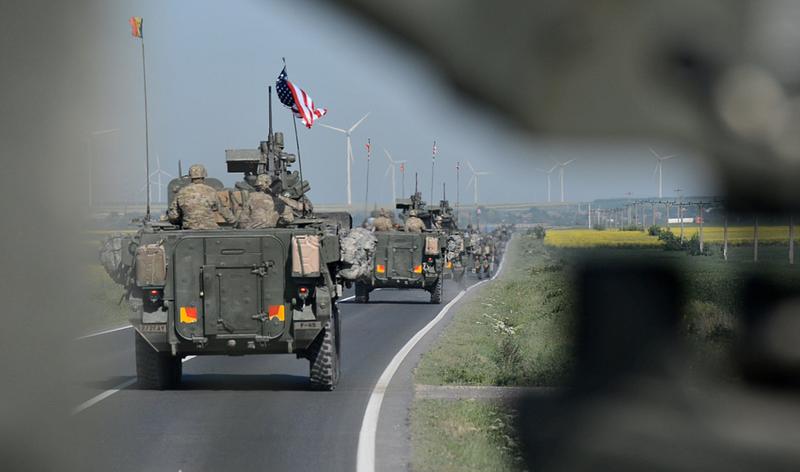 Convoiul Cavaleriei de blindate americane in drum spre Cincu, Foto: HotNews.ro / Victor Cozmei