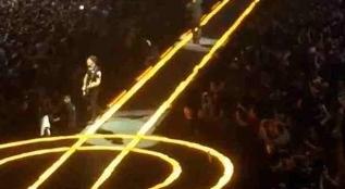 The Edge pe scena, Foto: Captura YouTube