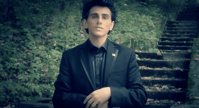 Dirty Crucifix - by Constantin, Foto: Captura YouTube