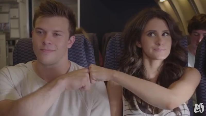 Cum sa intri in clubul Mile High, Foto: Captura Youtube.com