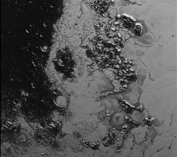 Nou lant muntos pe Pluto, Foto: NASA