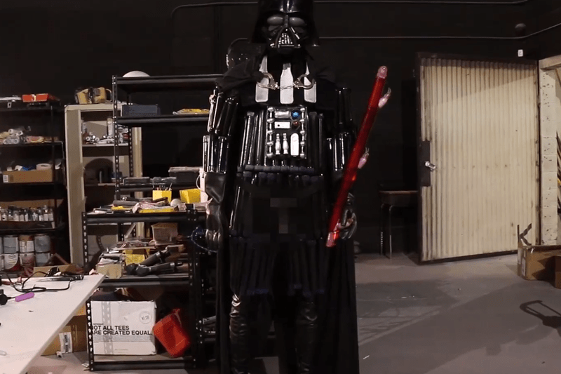 Statuie Darth Vader, realizata din jucarii sexuale, Foto: Captura YouTube