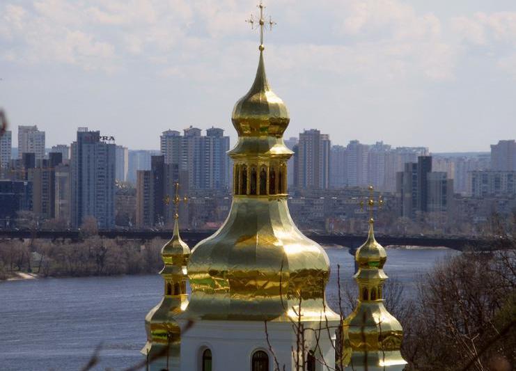 Mersul la biserica, Foto: MedLive.ro