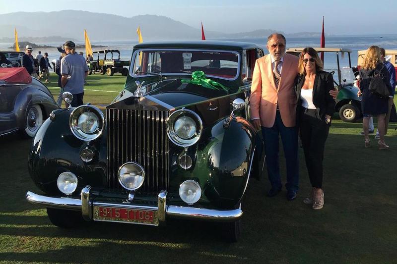 Ion Tiriac si Nadia Comaneci alaturi de Rolls-Royce Phantom IV Hoper Sedanca de Ville, Foto: Retromobil Club Romania