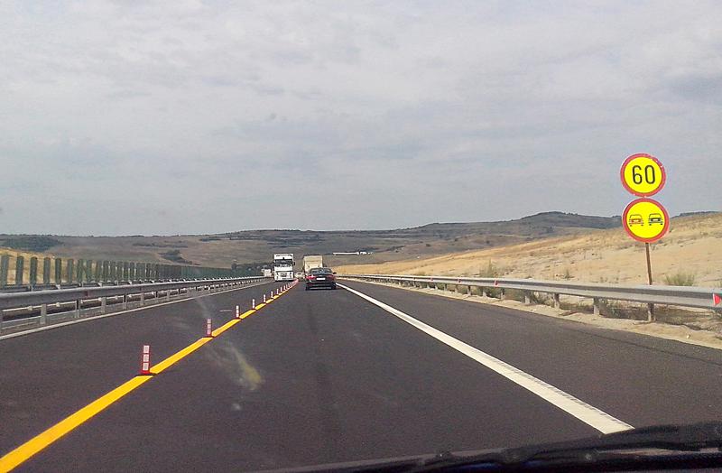 Pe autostrada Orastie - Sibiu Lot 3 se circula doar pe doua benzi, Foto: Forum peundemerg.ro