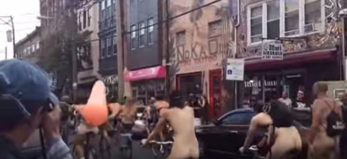 Naked Bike Ride Philadelphia, Foto: Captura YouTube