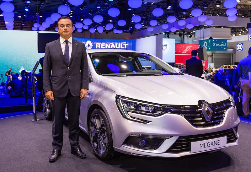 Carlos Ghosn alaturi de noul Renault Megane la IAA 2015, Foto: Renault