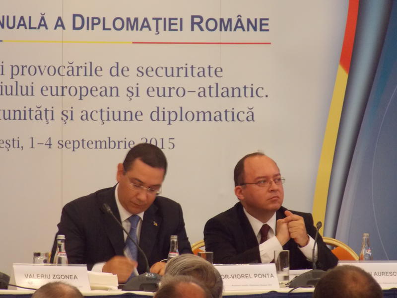 Victor Ponta si Bogdan Aurescu la RADR, Foto: Hotnews